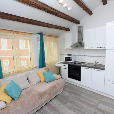 Studio Mira Rovinj Luaran gambar