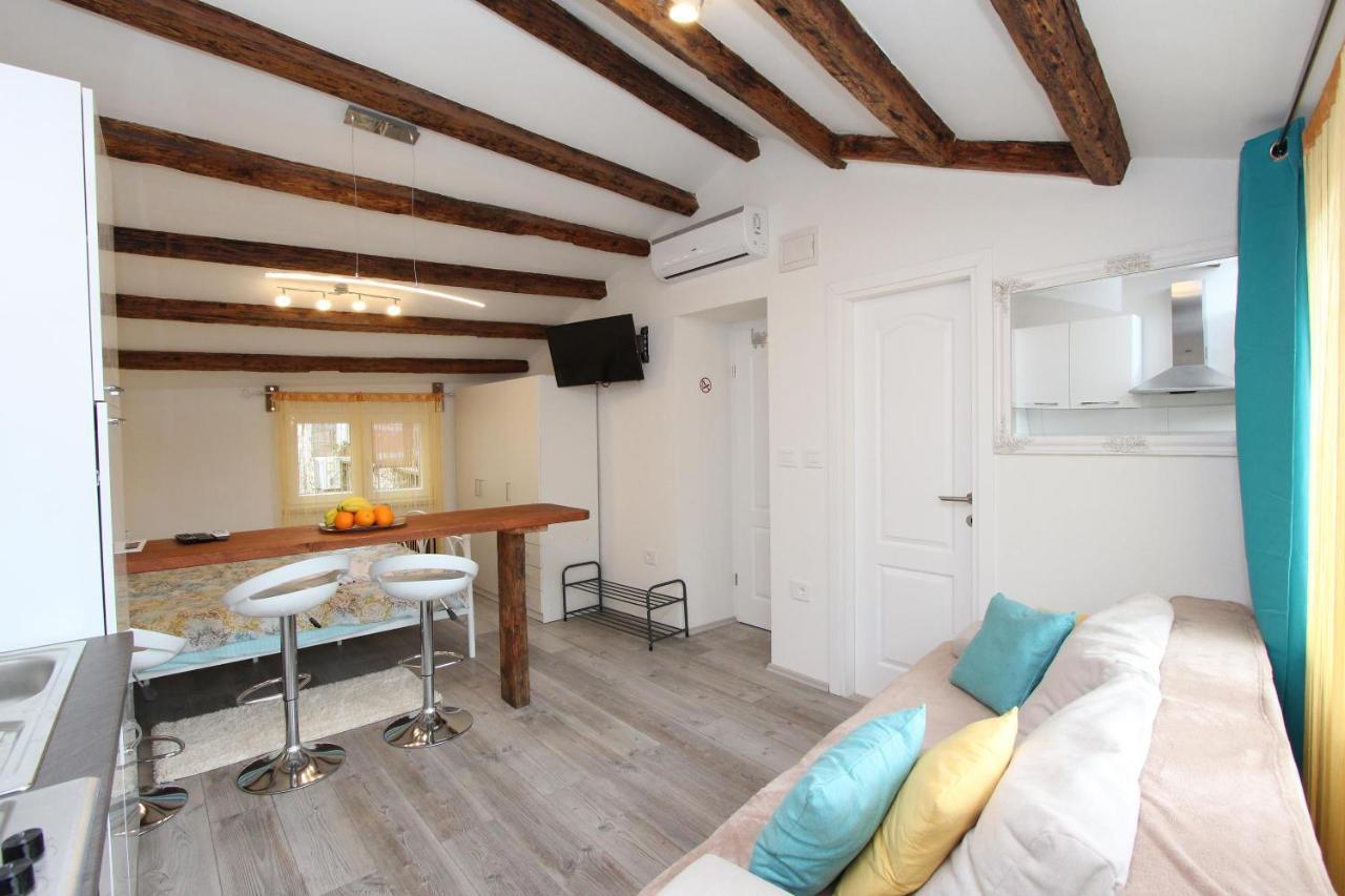 Studio Mira Rovinj Luaran gambar